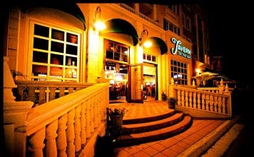 Tavern on the Bay • Naples