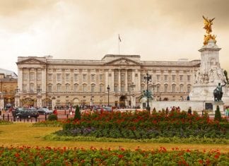 Buckingham Palace • West End, Westminster